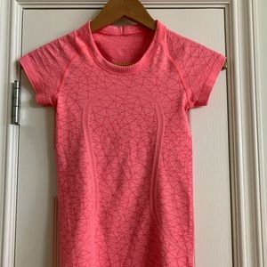 Swiftly Tech Short Sleeve